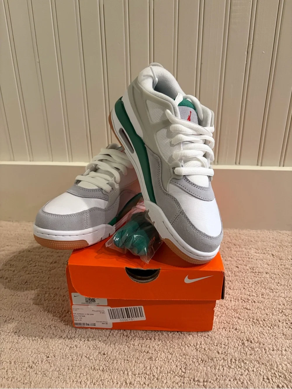 Nike Air Jordan 4 RM size 5.5Y (7 women’s) Low-Top Sneakers
